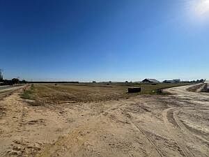 2nd image of 42 Acres On Cartmill Avenue