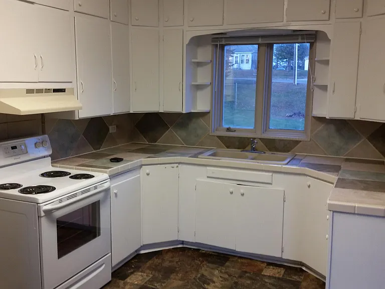 109 E Ash Ave — Photo 2