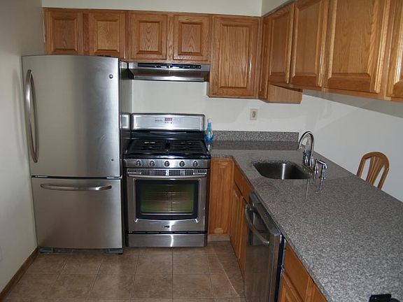 3rd image of 3 Augusta Dr Unit 2