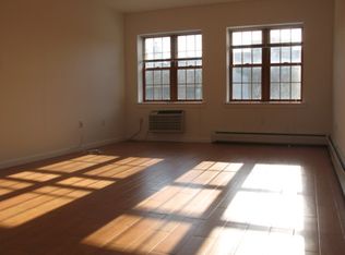 25-36 38th St #4, Astoria, NY 11103
