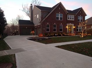 5166 Emerald View Dr, Maineville, OH 45039