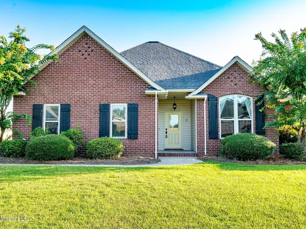47 Meadows Cir, Petal, MS 39465