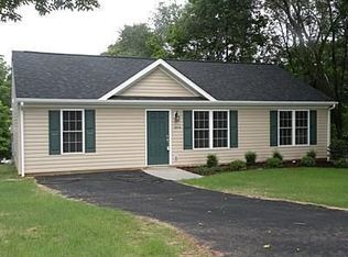 2618 Radford Rd NE, Roanoke, VA 24012