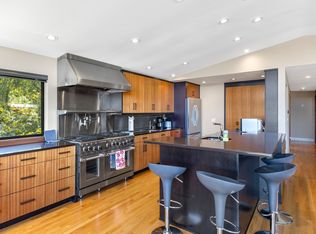 913 W Emerson St, Seattle, WA 98119