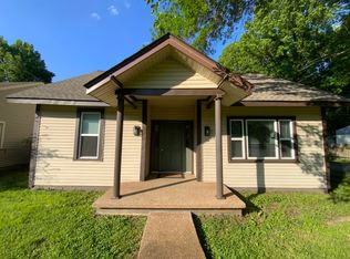 3606 Benton Rd, Paducah, KY 42003