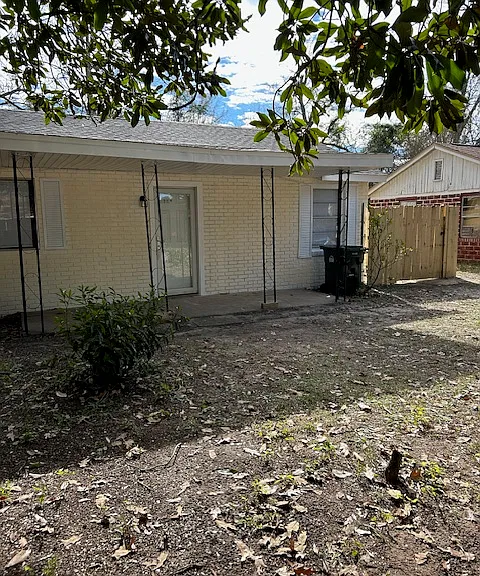 209 Carver St — Photo 21
