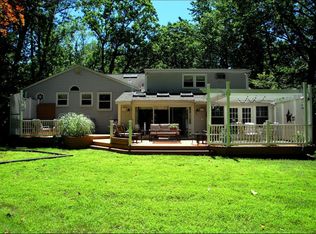81 Cobb Rd, Mountain Lakes, NJ 07046
