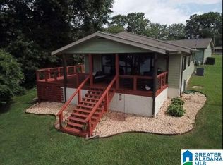 80 Camelot Ln, Talladega, AL 35160