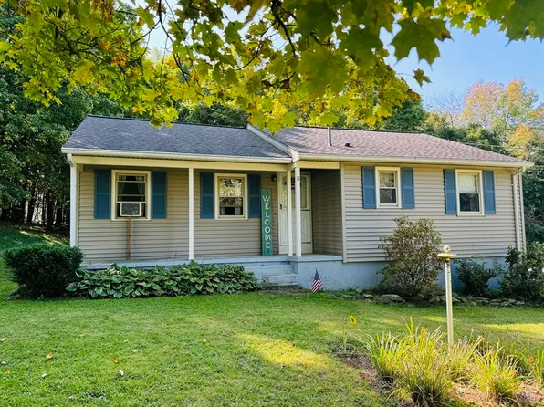 5 Bigelow St, North Brookfield, MA 01535