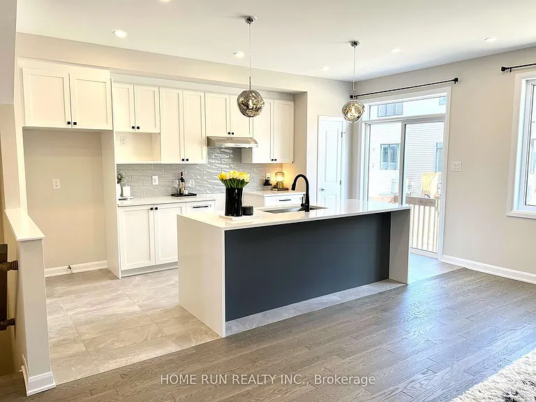 511 Moyard Dr — Photo 5