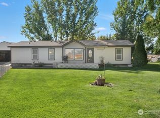 4072 Road E.9 NE, Moses Lake, WA 98837