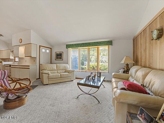 3rd image of 1870 Merrimac Drive