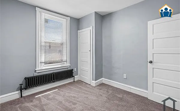 950 E Russell St — Photo 13
