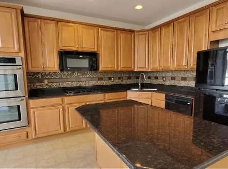 16495 Steerage Cir — Photo 3