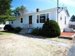25 Gloria Ave, Lewiston, ME 04240