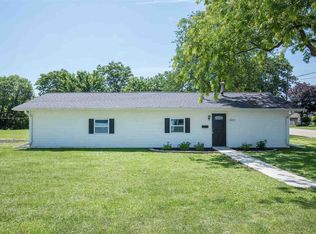 2417 Sabula Ave, Clinton, IA 52732
