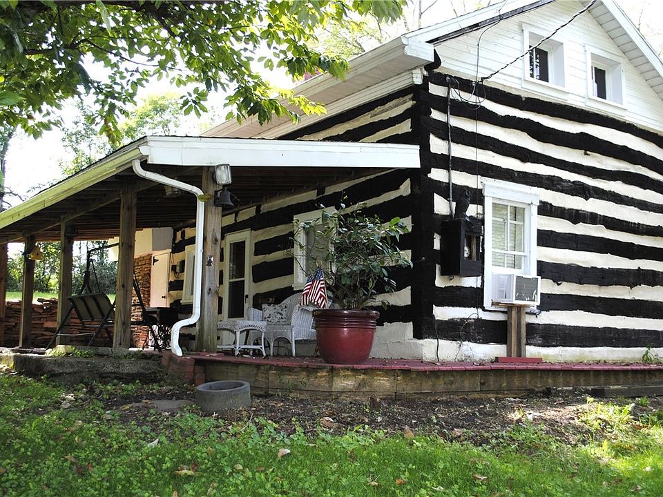 1st image of 841 Pizza Barn Rd