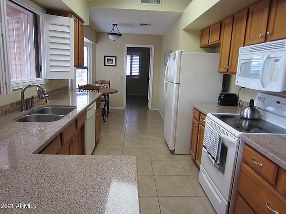 5th image of 12315 W Foxfire Dr