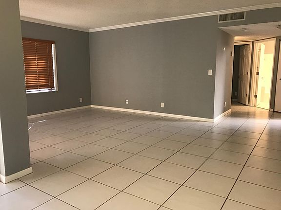 4th image of 10791 NW 14th St APT 307