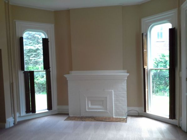 245 W Church St APT 1B