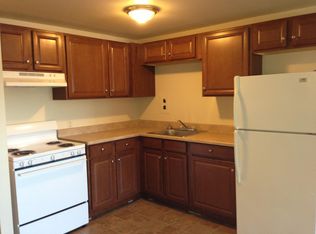7 Roberts Dr APT 2, South Weymouth, MA 02190