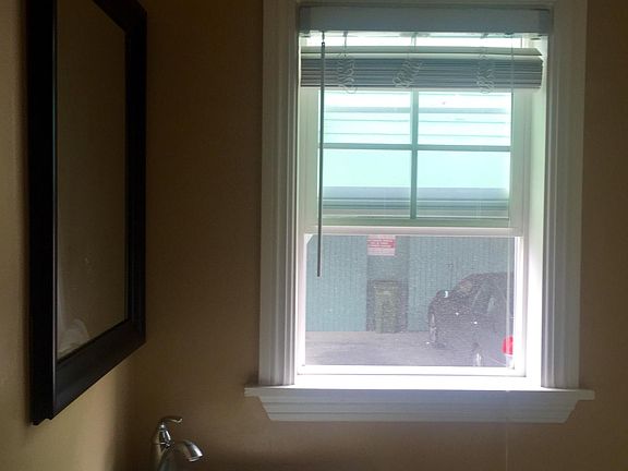 3rd image of 110 Vista Pl APT 3