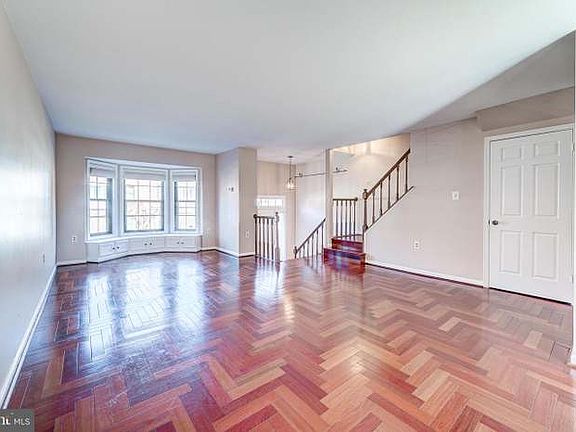 5th image of 5424 Barrister Pl
