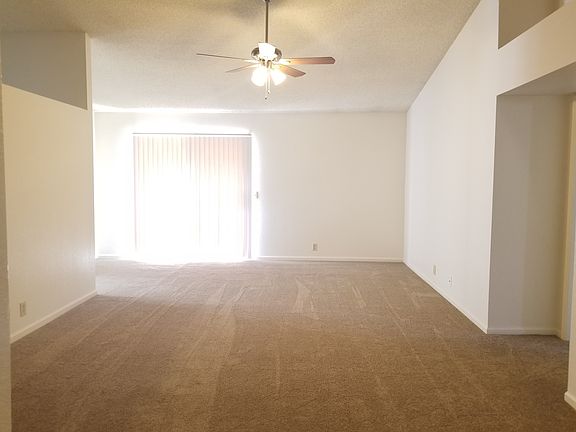 4th image of 8817 W Peck Dr