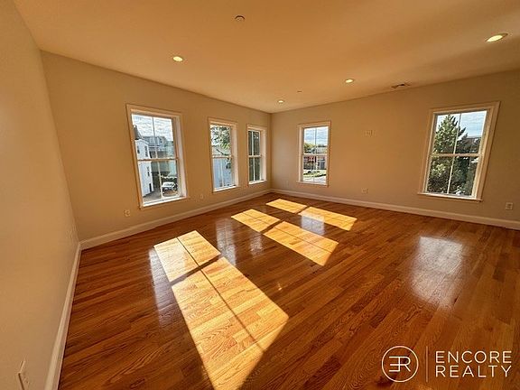 4th image of 15 Dana Ave #6