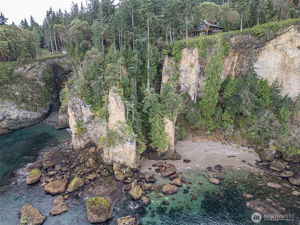 1st image of 444 Ocean Cove Lane