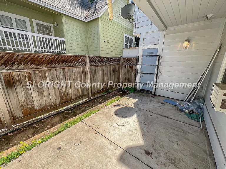 556 Adina Way — Photo 16