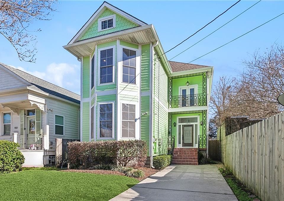 1st image of 1019 Leonidas St