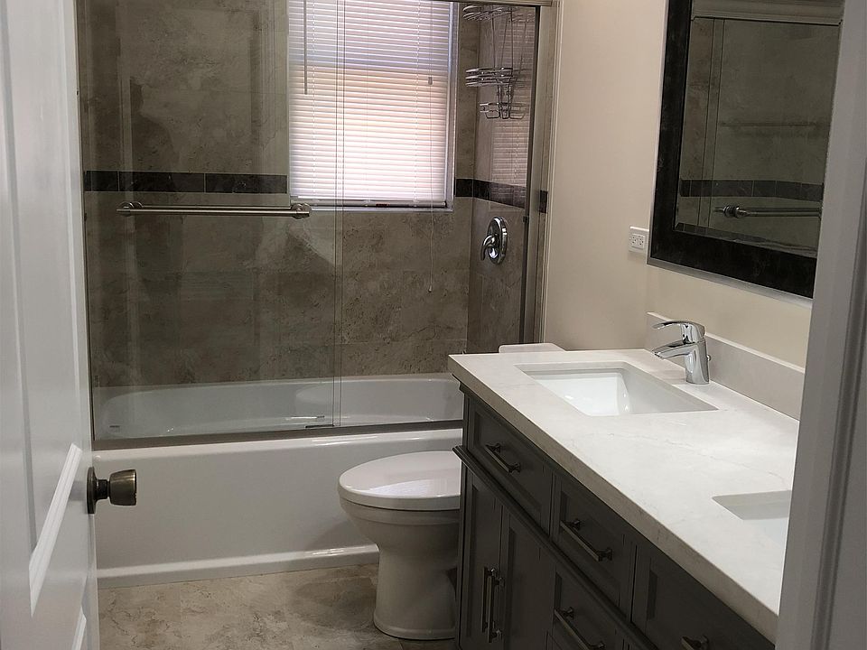 1st image of 3743 N Albany Ave #1