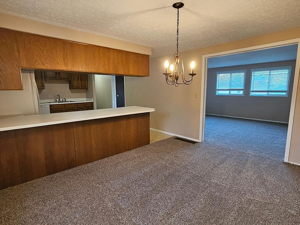 3208 Kingswood Dr, Grove City, OH 43123 Zillow