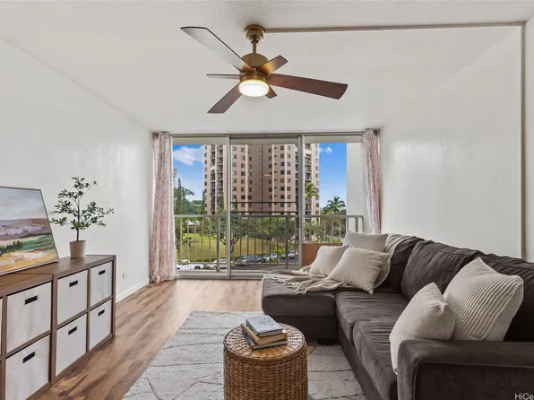 98-410 Koauka Loop APT 4J, Aiea, HI 96701