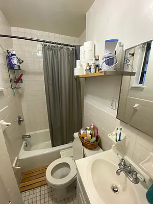 Rented by Mirador Real Estate | media 22