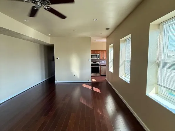 55 M St NW APT 401, Washington, DC 20001