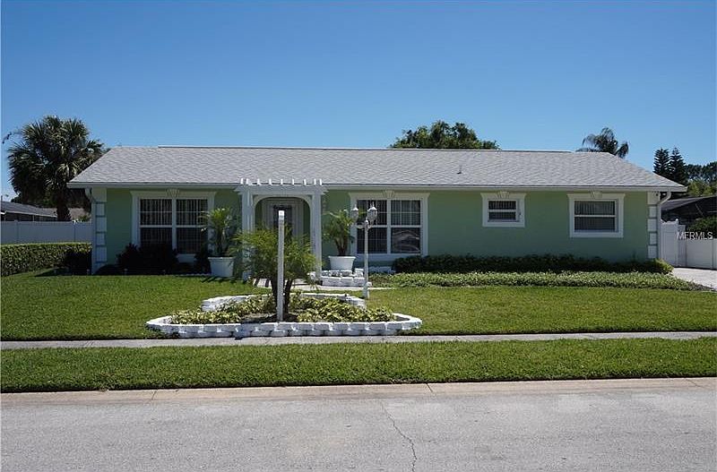 1st image of 408 Valencia Ct