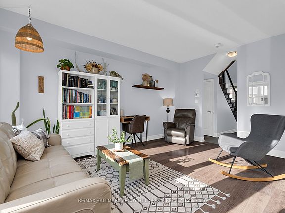 4th image of 164 Wagner Cres