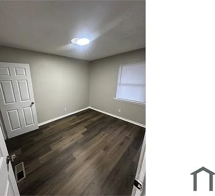 655 Amanda Pl — Photo 5