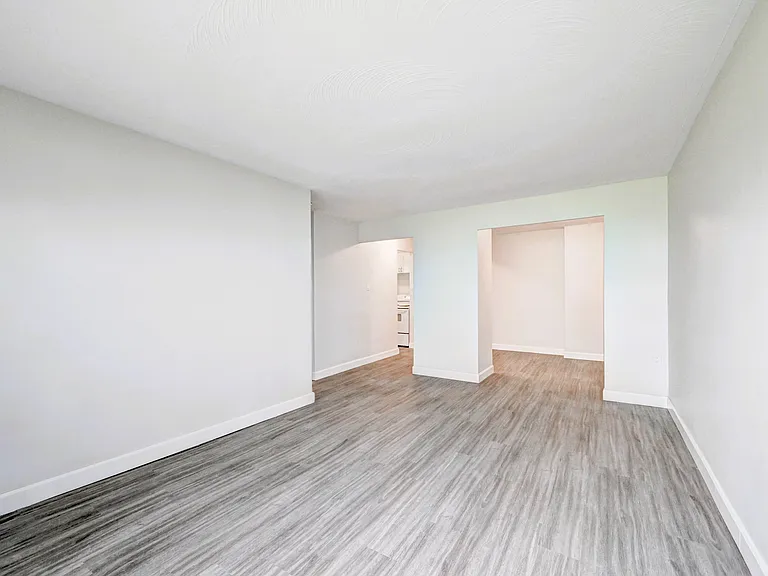 26 Willow Rd — Photo 12