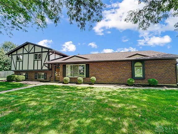 3rd image of 3401 Dawnridge Dr