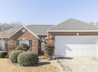 102 Lake Lillian Dr, Perry, GA 31069