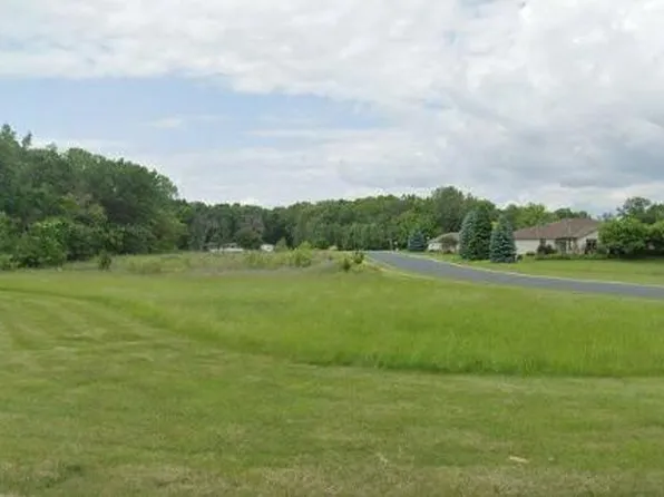 632 Cedar Ct, Lake City, MN 55041