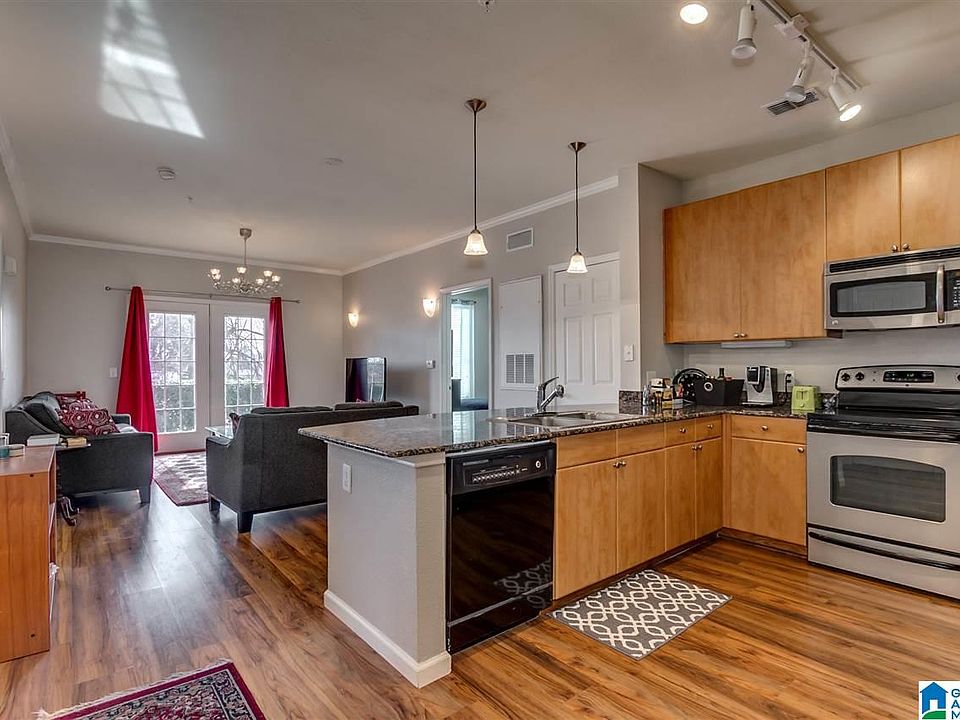 1st image of 1901 5th Ave #2111