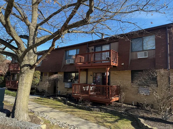 198 Richard Court, Pomona, NY 10970