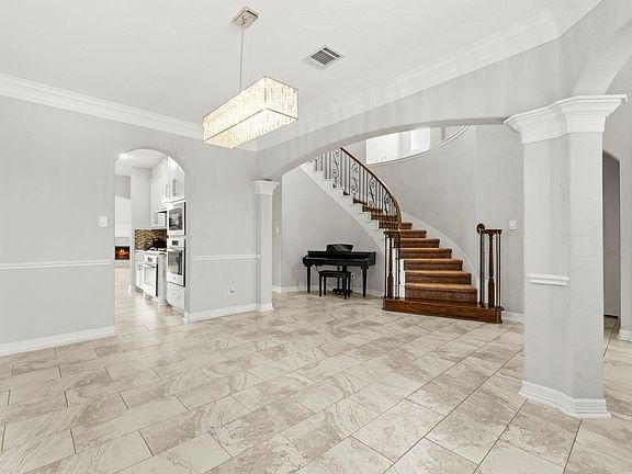 4th image of 32019 Casa Linda Dr