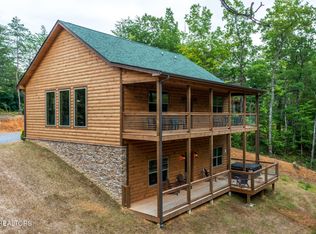 4393 Chamberlain Ln, Sevierville, TN 37862
