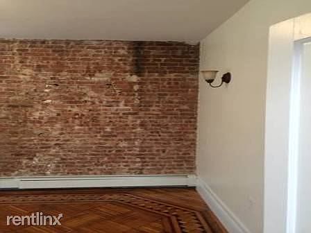 2nd image of 252 Lefferts Ave