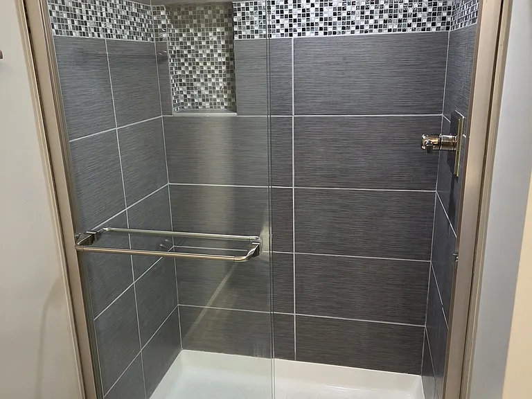 10515 W Grand Ave #206 — Photo 13